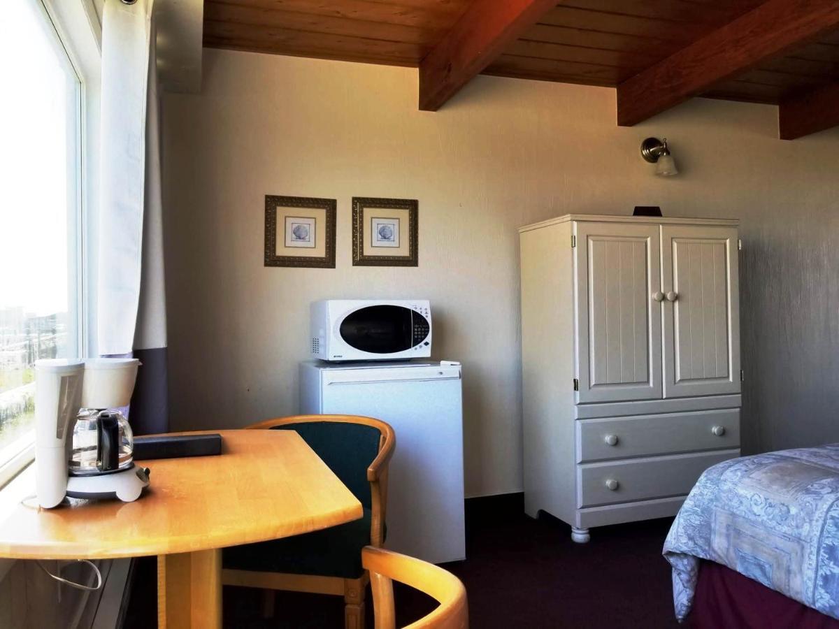 Islander Westport Hotell Exteriör bild