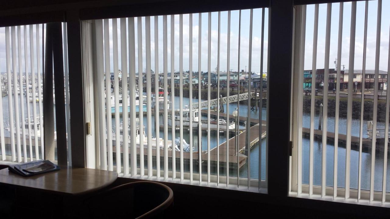 Islander Westport Hotell Exteriör bild